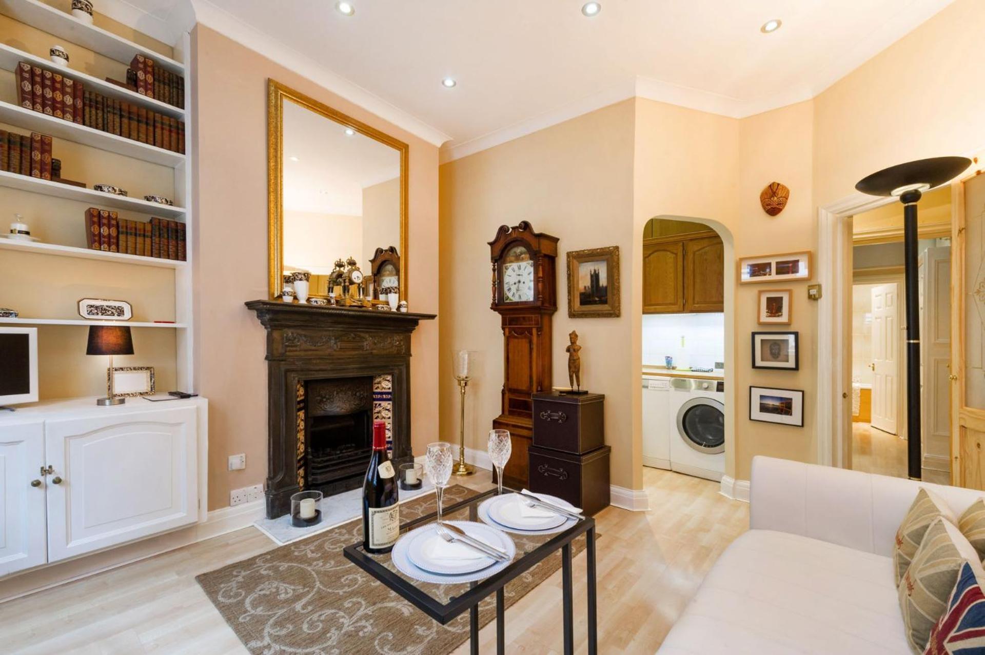 The Vintage - Fitzrovia - By Frankie Says Locanda